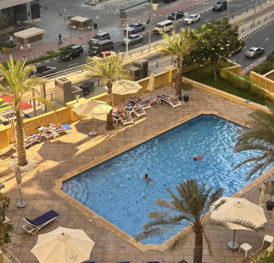 Executive Two Bedroom Apartment Facing Dubai Marina Mall