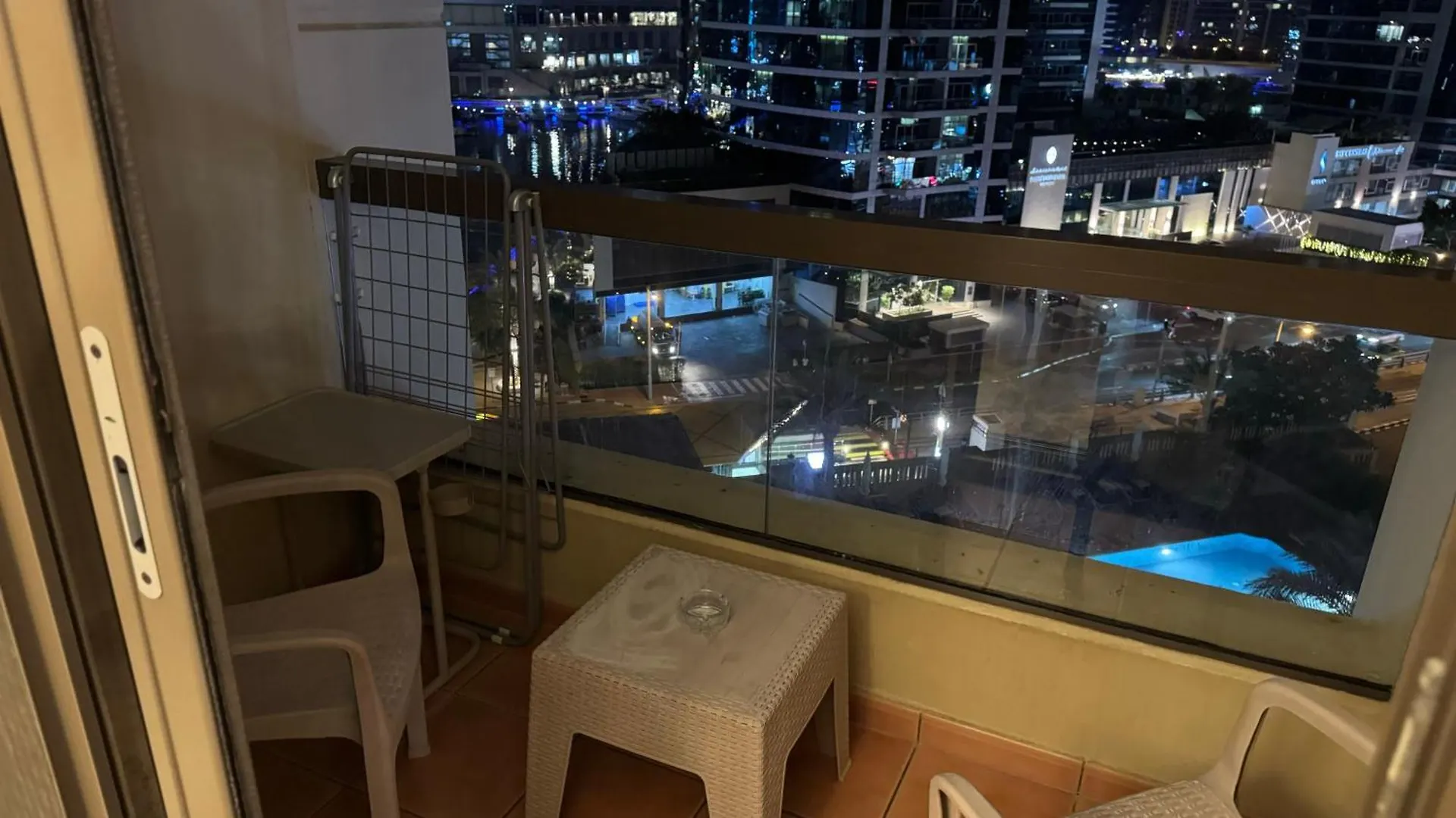 Executive Two Bedroom Apartment Facing Dubai Marina Mall