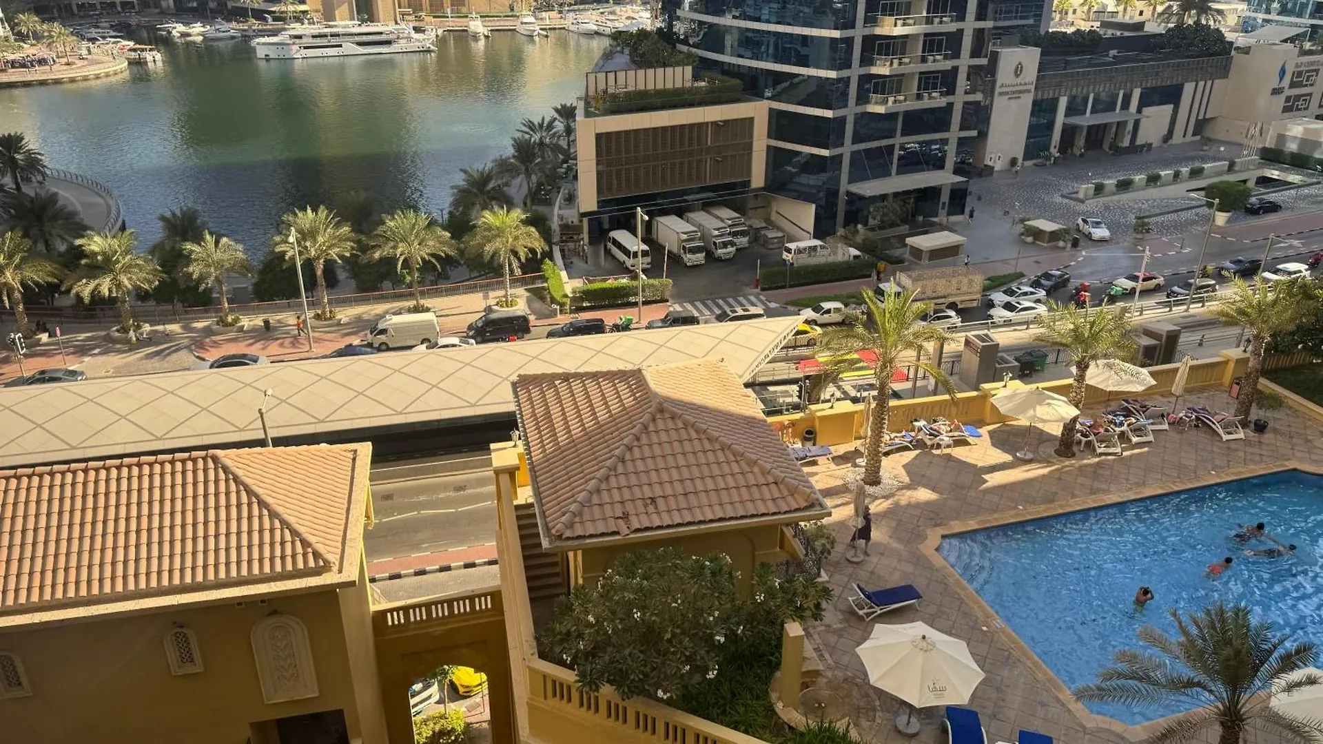 Executive Two Bedroom Apartment Facing Dubai Marina Mall