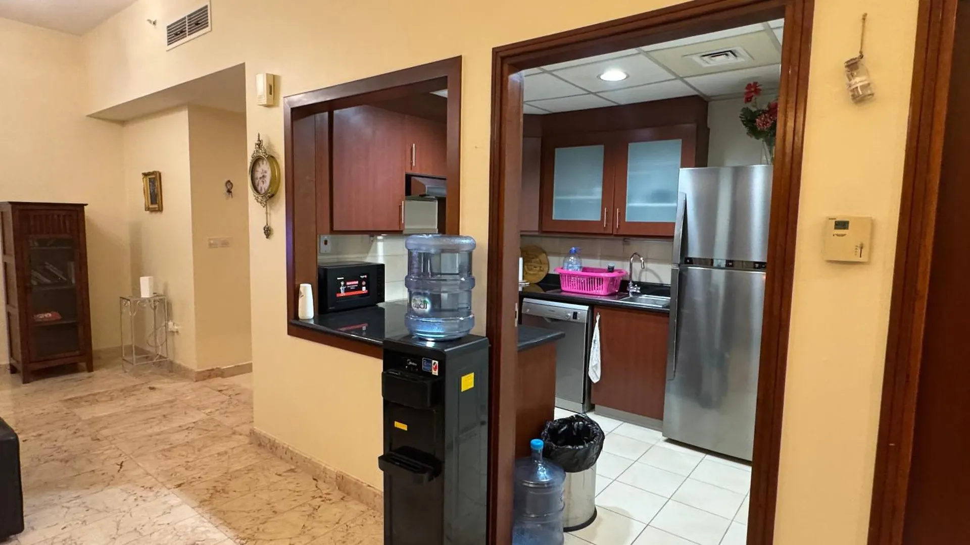 Executive Two Bedroom Apartment Facing Dubai Marina Mall