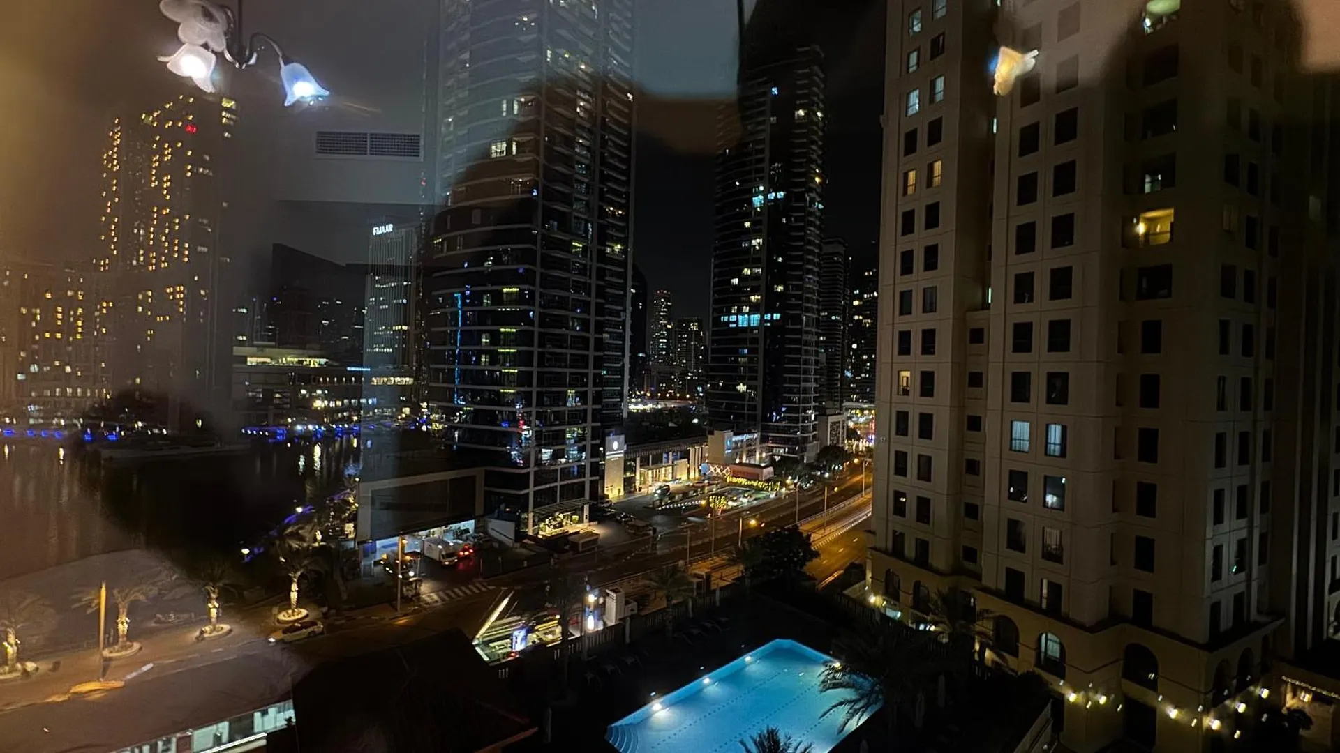 Executive Two Bedroom Apartment Facing Dubai Marina Mall