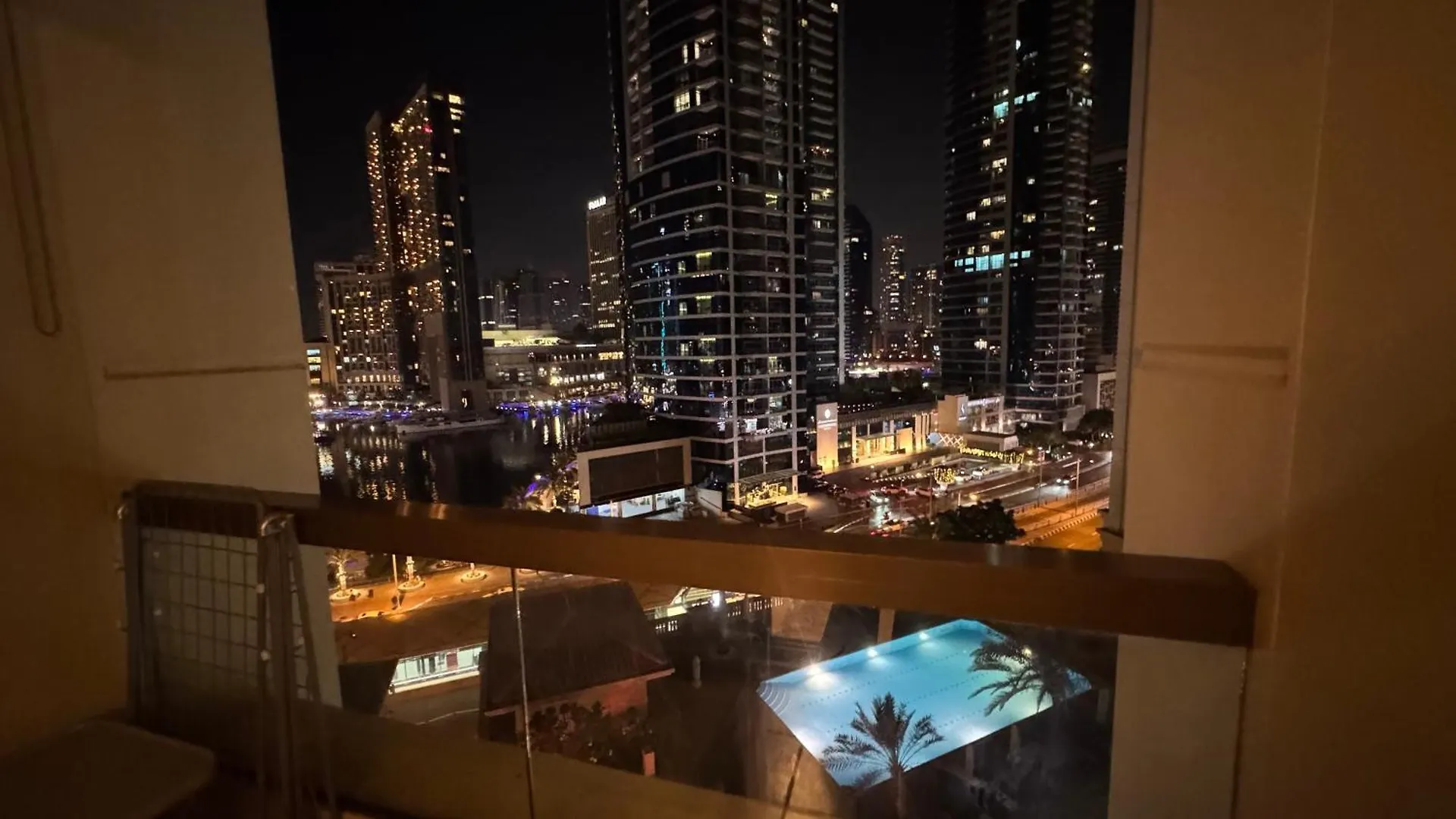 Executive Two Bedroom Apartment Facing Dubai Marina Mall 0*,